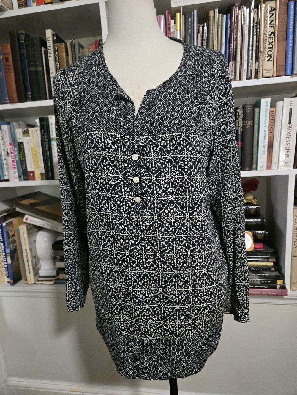 J. JILL blue and white Indian Pattern Tunic Sz M